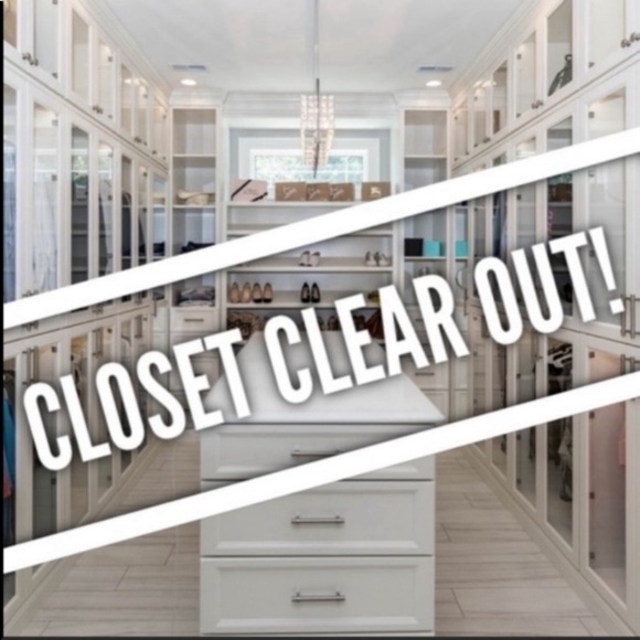 Closet Sale 🛍 Accepting Offers Today & 30% OFF BUNDLES - Picture 2 of 14